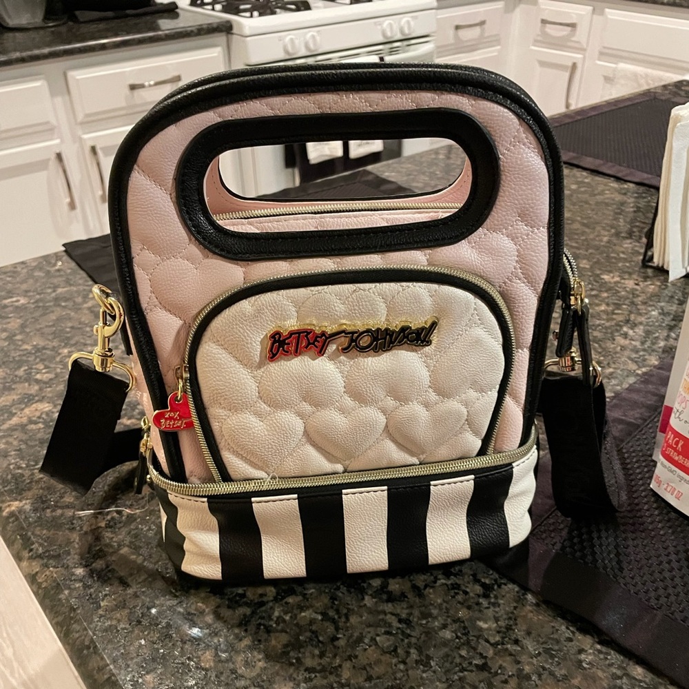 Betsy Johnson lunch bag
